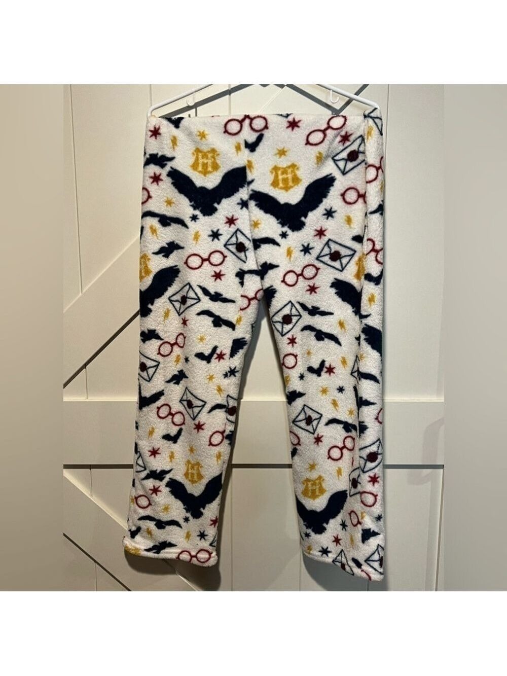 HARRY POTTER very warm pajamas. Size small - Picture 3 of 4